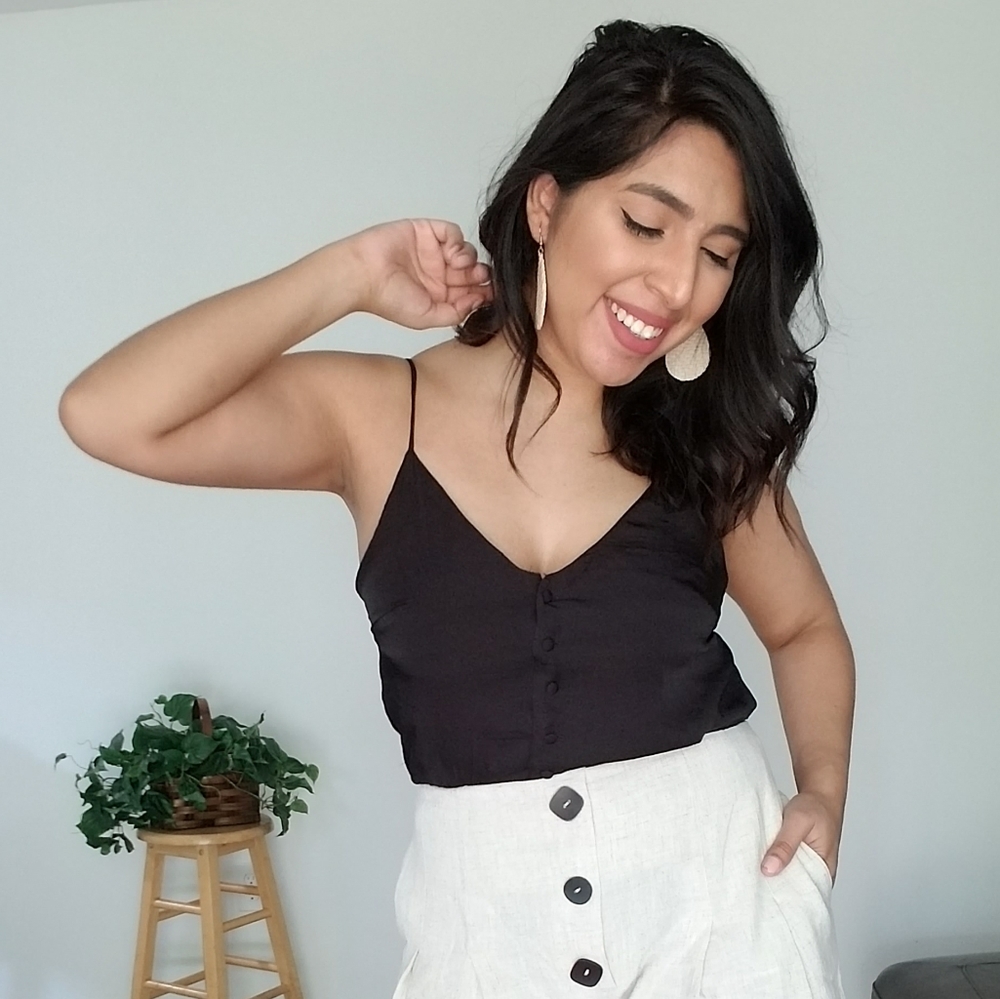 𝘽𝙊𝙂𝙊| FOREST DREAMS BLACK SILKY CAMI TOP - Picture 3 of 9